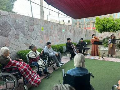 Portada del album: 'La Música es para todos'